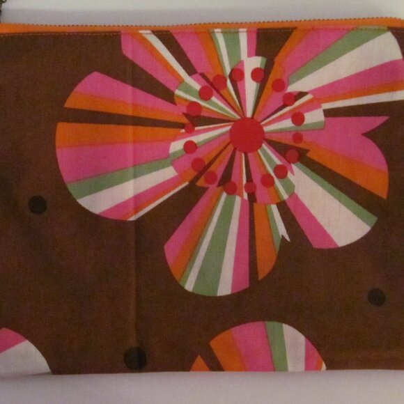 Zipper Pouch Item #64124 - Picture 2 of 3